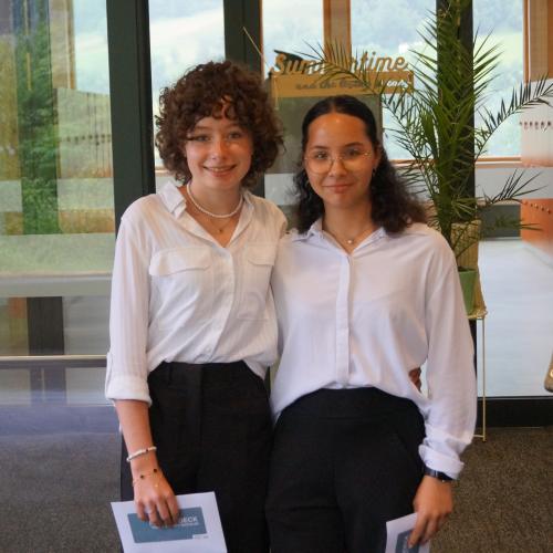 Jasmin, Julia