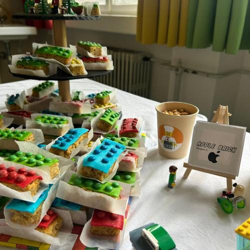 Unsere Selbstgemachten Lego mini Kuchen