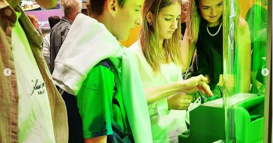 4 Schüler:innen auf der Messer