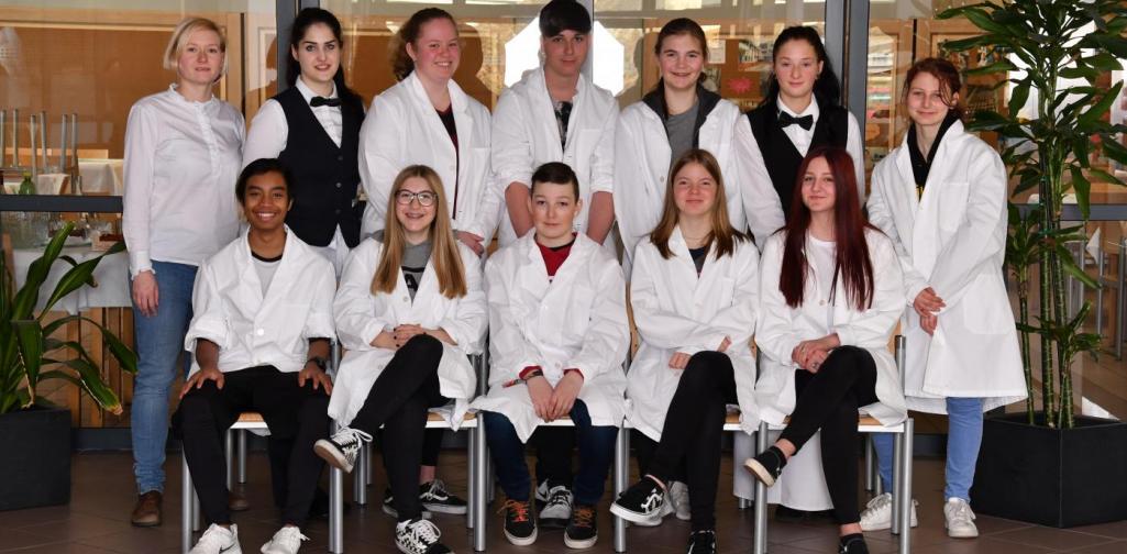 Die gesamte Tourismusgruppe in der TFBS 2