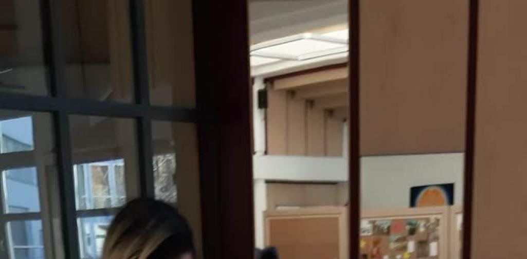 Schüler bei der Arbeit 2 Schüler bei der Arbeit 2